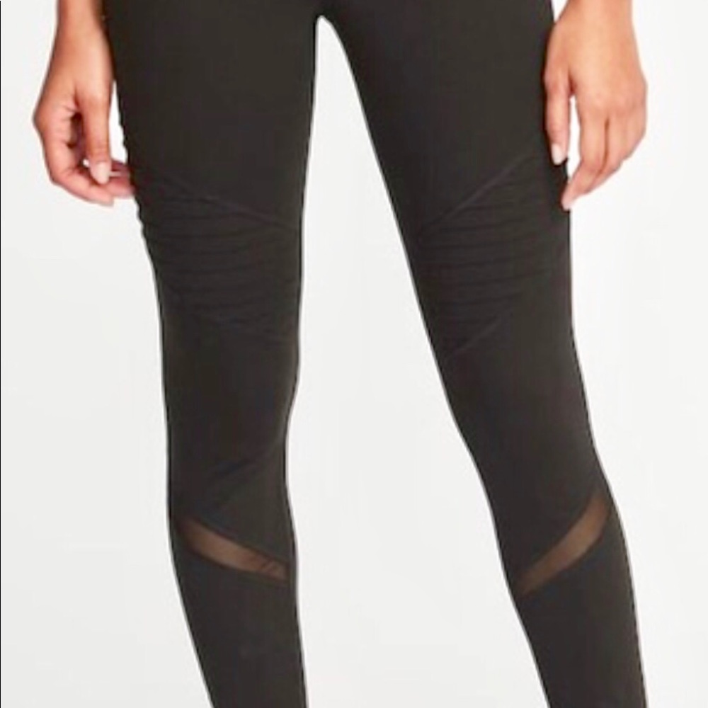 New with tags Old Navy black Moto Leggings